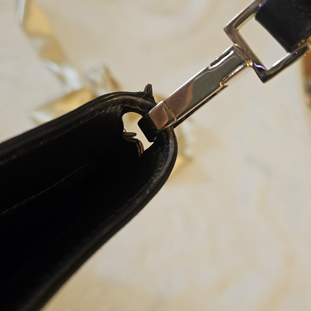 Authentic Gucci Shoulder Bag (Project) - Picture 13 of 16